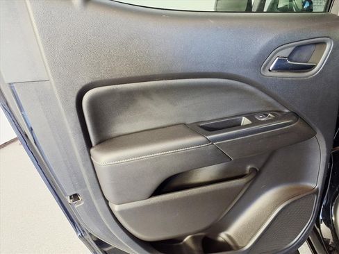 Used 2019 GMC Canyon SLE image 25