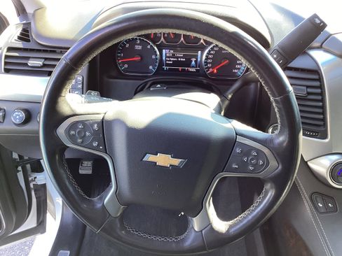 Used 2019 Chevrolet Suburban LT w/ LT Signature Package image 19