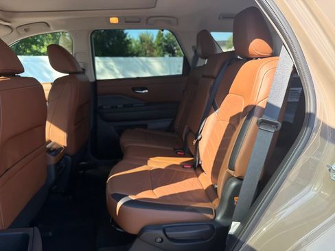 Used 2024 Nissan Pathfinder Platinum w/ Cargo Package FWD image 30