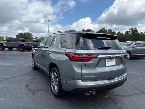 Used 2023 Chevrolet Traverse High Country w/ LPO, Floor Liner Package image 5