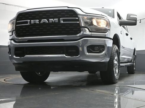 Used 2024 RAM 2500 Big Horn w/ Off Road Package AWD/4WD image 32