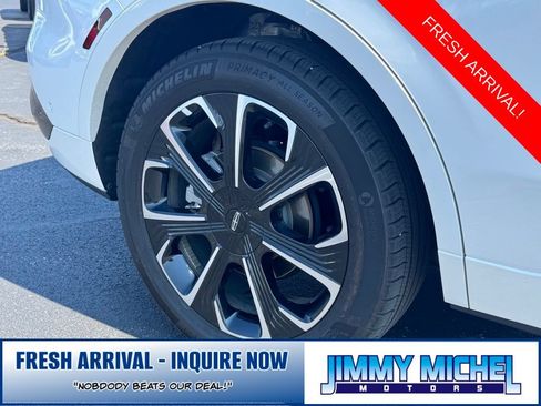 Used 2024 Lincoln Nautilus Reserve w/ Equipment Group 202A AWD/4WD image 25