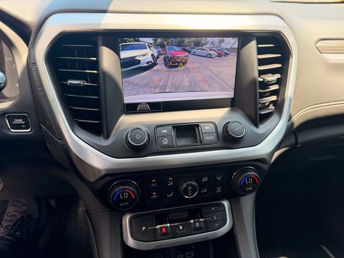 Used 2020 GMC Acadia SLT FWD image 20