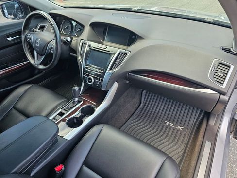 Used 2015 Acura TLX FWD image 11
