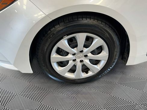 Used 2026 Toyota Corolla LE FWD image 28