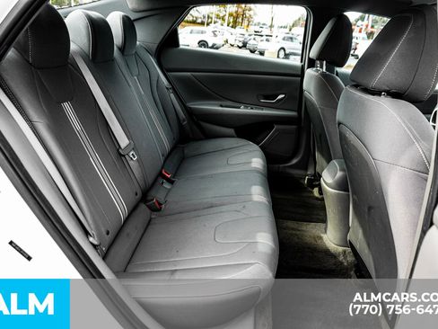 Used 2023 Hyundai Elantra SEL image 24