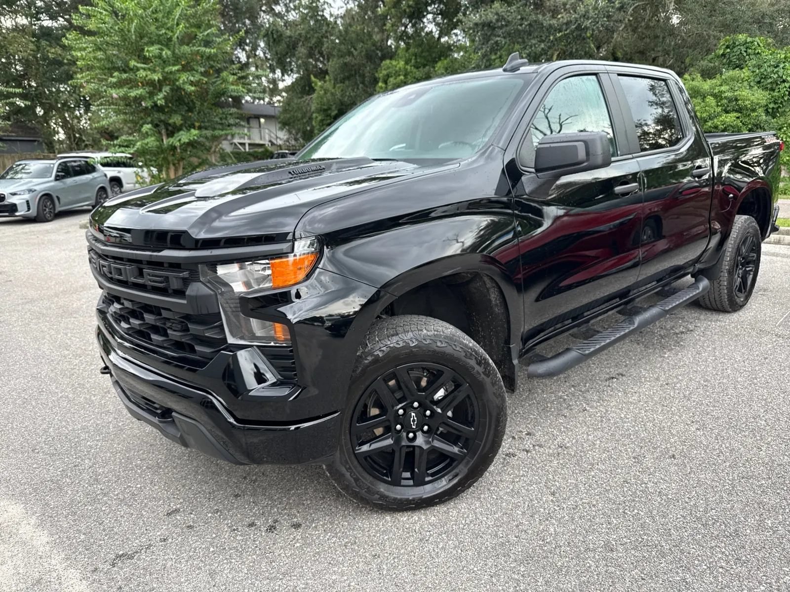 Used 2026 Chevrolet Silverado 1500 Custom Trail Boss w/ Turbomax Blackout Package AWD/4WD image 2