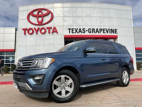 Used 2020 Ford Expedition XLT w/ Equipment Group 202A image 2