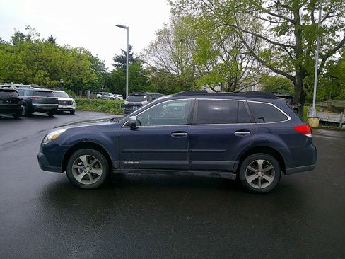 Used 2014 Subaru Outback 2.5i Limited AWD/4WD image 2