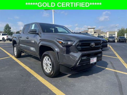 Certified 2024 Toyota Tacoma SR5 AWD/4WD image 10