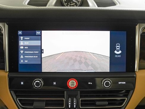 Certified 2025 Porsche Macan S image 24