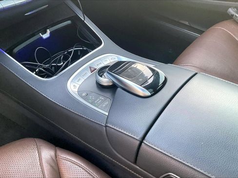 Used 2017 Mercedes-Benz S 550 Sedan image 15