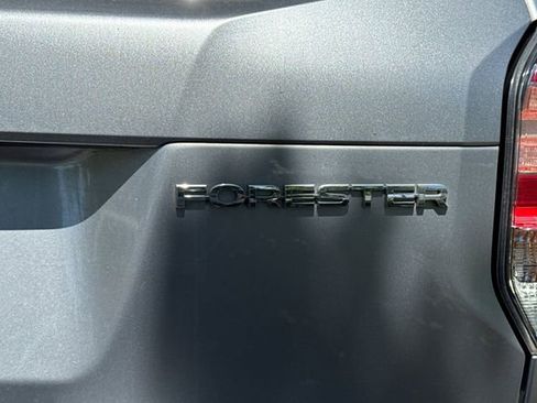 Used 2018 Subaru Forester 2.5i AWD/4WD image 7