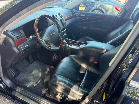 Used 2010 Lexus LS 460 RWD image 10