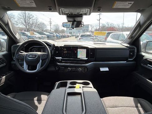 New 2026 GMC Sierra 1500 SLE image 20