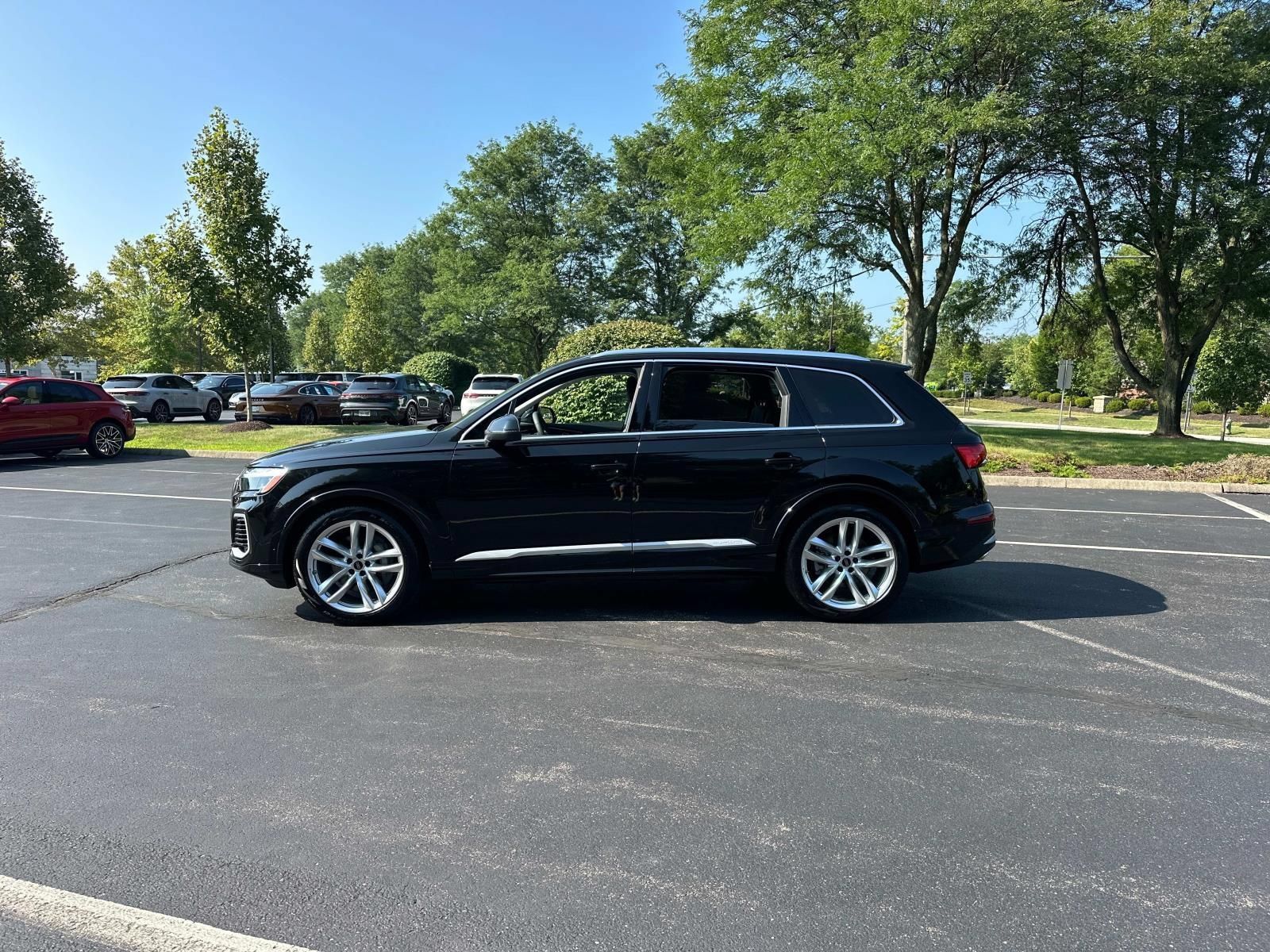 Used 2025 Audi Q7 3.0T Premium Plus w/ Premium Plus Package AWD/4WD image 4