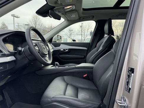 Certified 2024 Volvo XC90 B5 Core w/ Climate Package image 13