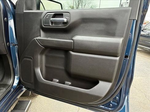 Used 2022 Chevrolet Silverado 1500 Custom image 17