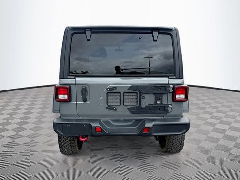 Used 2021 Jeep Wrangler Unlimited Rubicon w/ Cold Weather Group AWD/4WD image 7