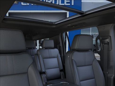 New 2026 Chevrolet Suburban RST AWD/4WD image 24