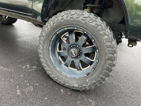 Used 2014 Toyota Tacoma 4x4 Double Cab w/ SR5 Package image 25