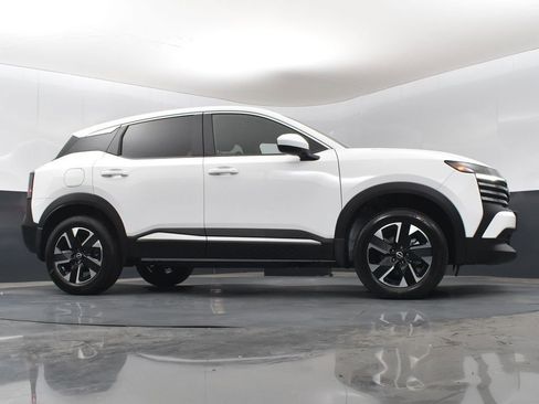 New 2025 Nissan Kicks SV image 35
