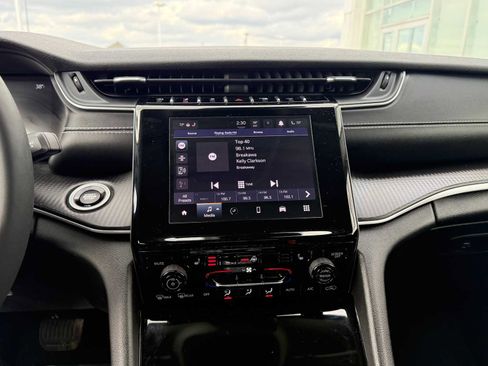 Certified 2024 Jeep Grand Cherokee Limited w/ Luxury Tech Group II AWD/4WD image 25