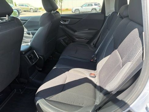 Used 2024 Subaru Forester Premium AWD/4WD image 25