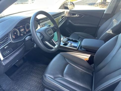 Used 2023 Audi Q8 Prestige w/ Prestige Package AWD/4WD image 5