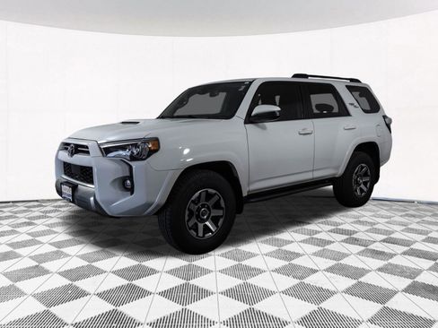 Used 2021 Toyota 4Runner TRD Off-Road AWD/4WD image 14