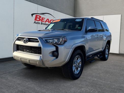 Used 2020 Toyota 4Runner 4WD image 1