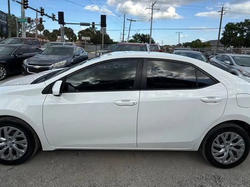 Used 2017 Toyota Corolla LE FWD image 7