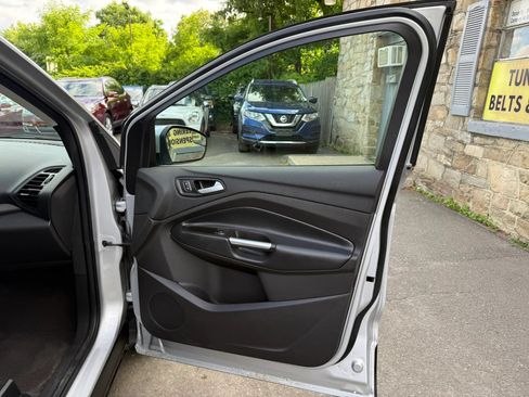 Used 2019 Ford Escape SE AWD/4WD image 35