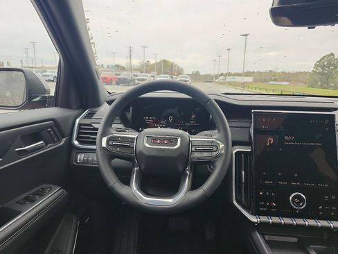 New 2026 GMC Acadia Elevation w/ Elevation Premium Package AWD/4WD image 12