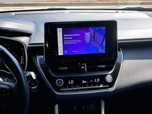 Used 2023 Toyota Corolla Cross XLE FWD image 7