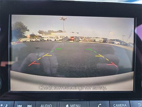 Used 2022 Nissan Pathfinder SV w/ SV Premium Package image 23