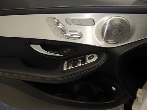 Used 2022 Mercedes-Benz GLC 300 4MATIC Coupe image 11