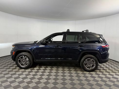 Certified 2023 Jeep Grand Cherokee Trailhawk AWD/4WD image 10