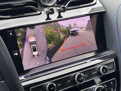 Certified 2025 Bentley Bentayga image 32