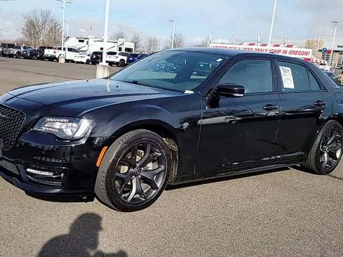 Used 2022 Chrysler 300 S w/ Comfort Group image 4