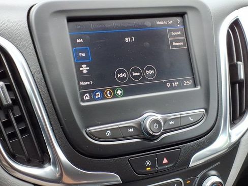 Used 2022 Chevrolet Equinox LT FWD image 23