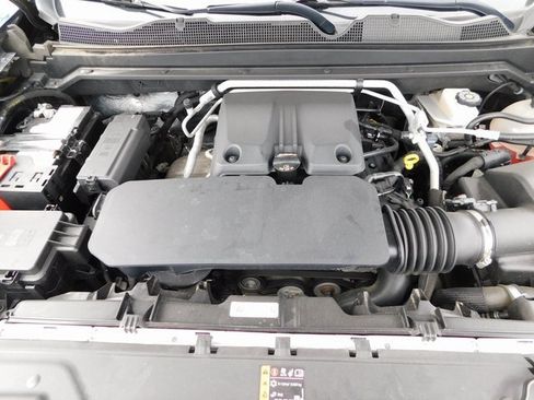 Used 2024 Chevrolet Colorado Z71 w/ Z71 Convenience Package 2 image 38