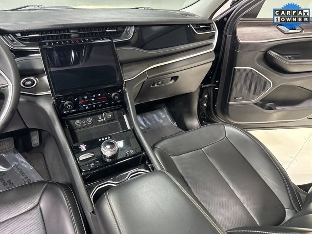 Used 2023 Jeep Grand Cherokee 4WD 4xe w/ Luxury Tech Group II image 23
