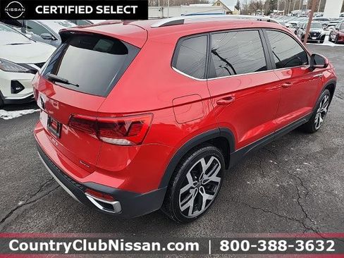 Used 2022 Volkswagen Taos SEL image 8