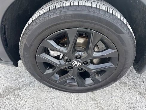 Certified 2025 Honda HR-V Sport image 38