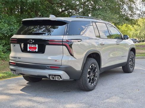 New 2027 Chevrolet Traverse Z71 w/ Driver Confidence Package AWD/4WD image 4
