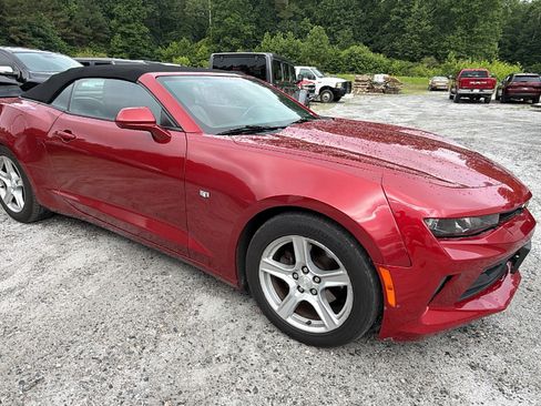 Used 2016 Chevrolet Camaro LT RWD image 5
