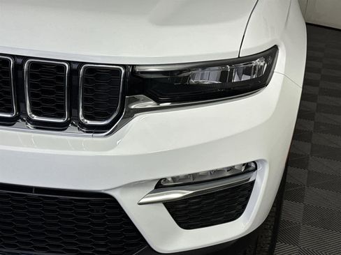 Used 2022 Jeep Grand Cherokee Limited 4xe image 7