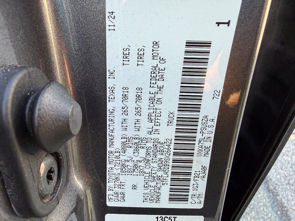 Used 2025 Toyota Tundra SR5 AWD/4WD image 32