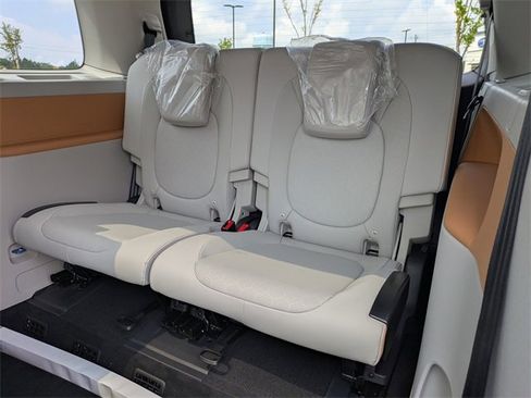 New 2025 Volkswagen ID. Buzz Pro S Plus image 15